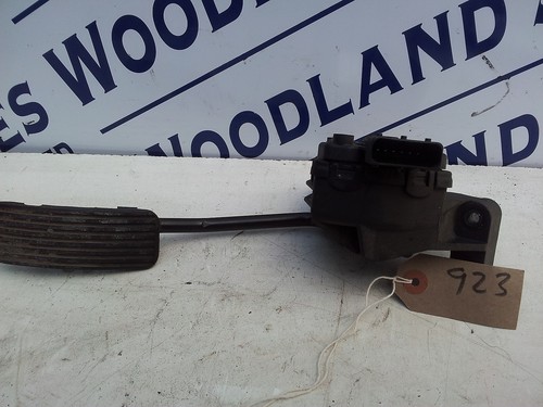 Vauxhall vectra accelerator - vectra,